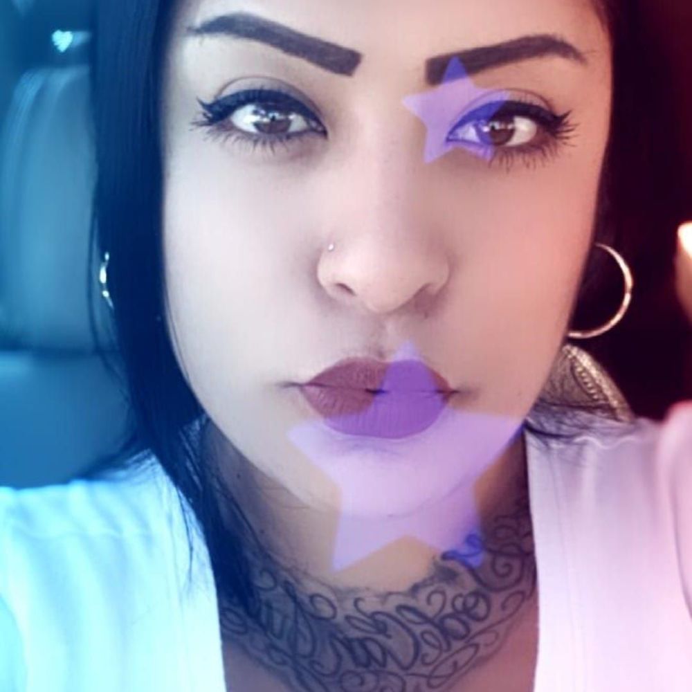 Meet your Posher, Cynthia